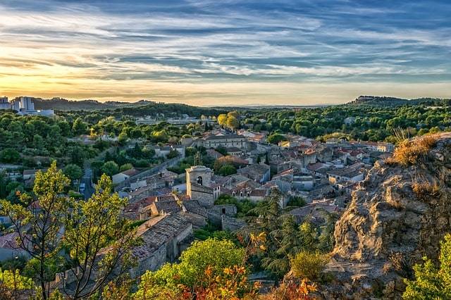 provence-overnachten-vakantie-hotel-campings-tips