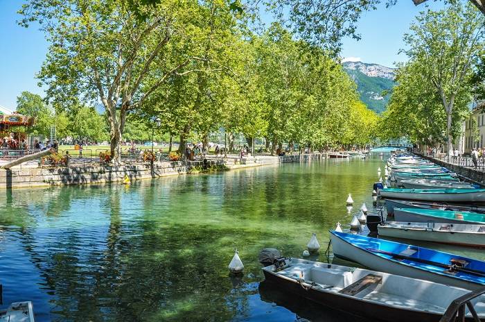 meer-annecy-toeristische-vakantie-plekjes