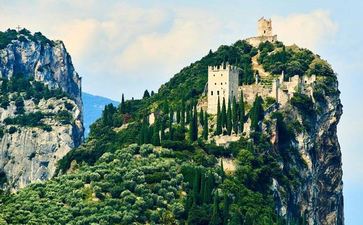 gardameer-hoogtepunten-vakantie-zwemmen-stranden