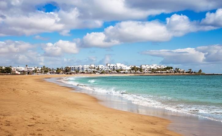 puerto-del-carmen-mooie-stranden