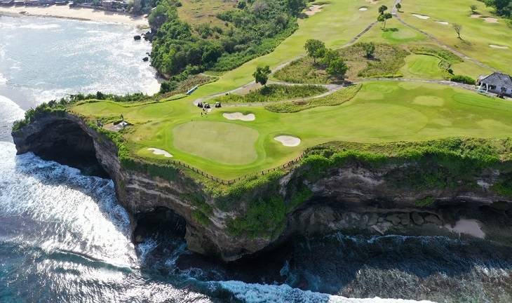 nusa-dua-wat-doen-golf