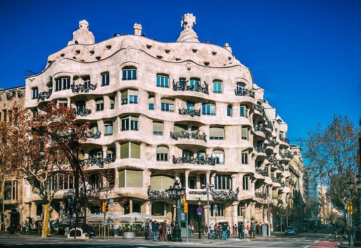 barcelona-casa-mila-zien