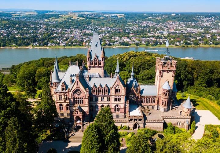bonn-schloss-drachenburg