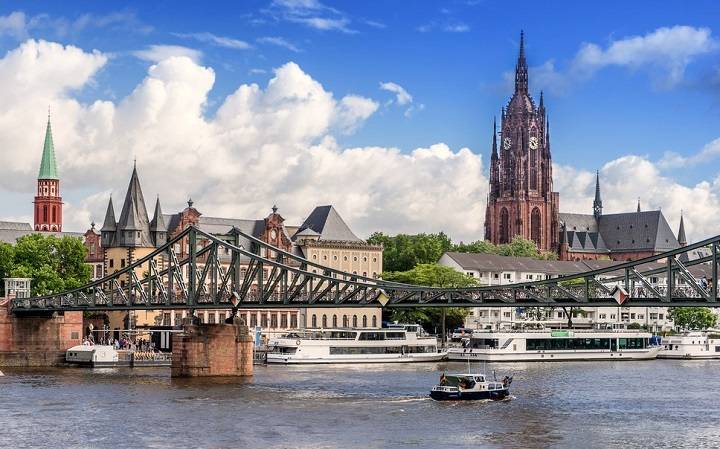 frankfurt-dom-bezienswaardigheden