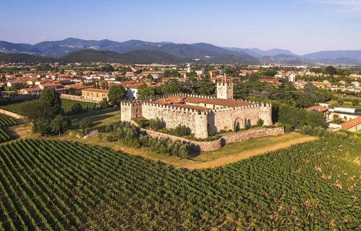 kasteel-bornato-iseomeer-italie
