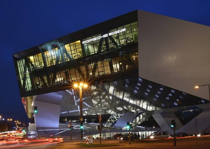 stuttgart-porsche-museum