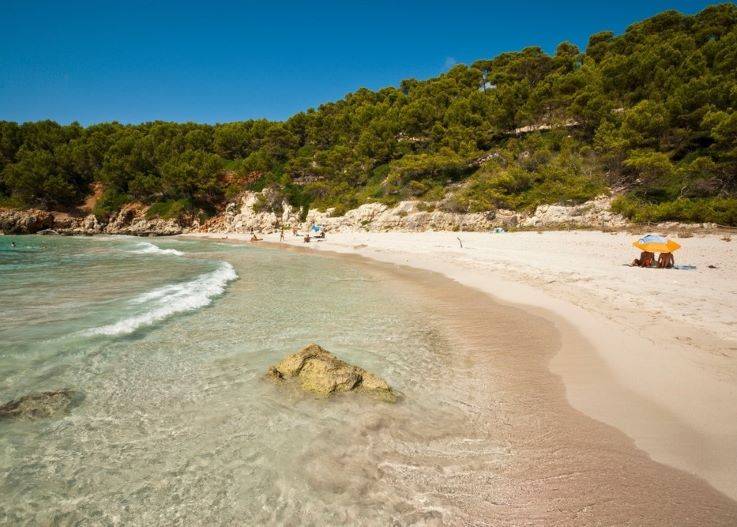 escorxada-strand-menorca